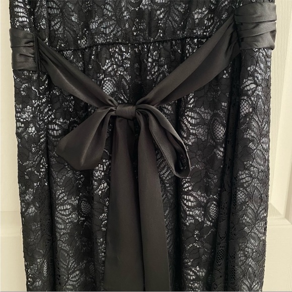 A Pea in the Pod Faux Wrap Black Lace Dress - Picture 8 of 14